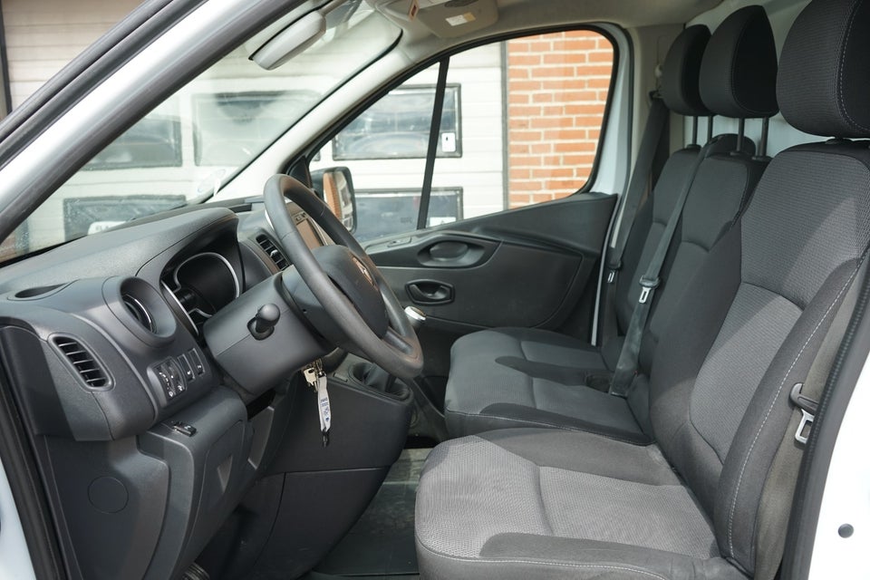 Renault Trafic T29 2,0 dCi 145 L2H2