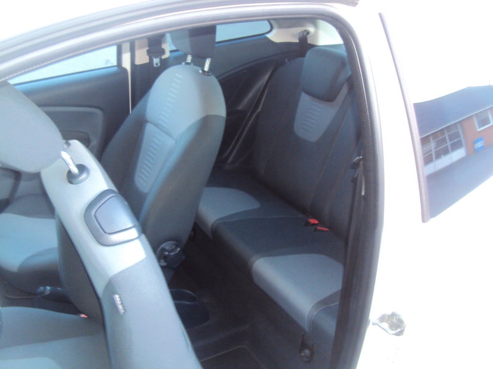 Ford Ka 1,2 Titanium 3d