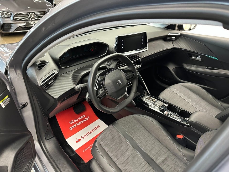 Peugeot e-208 50 Allure 5d