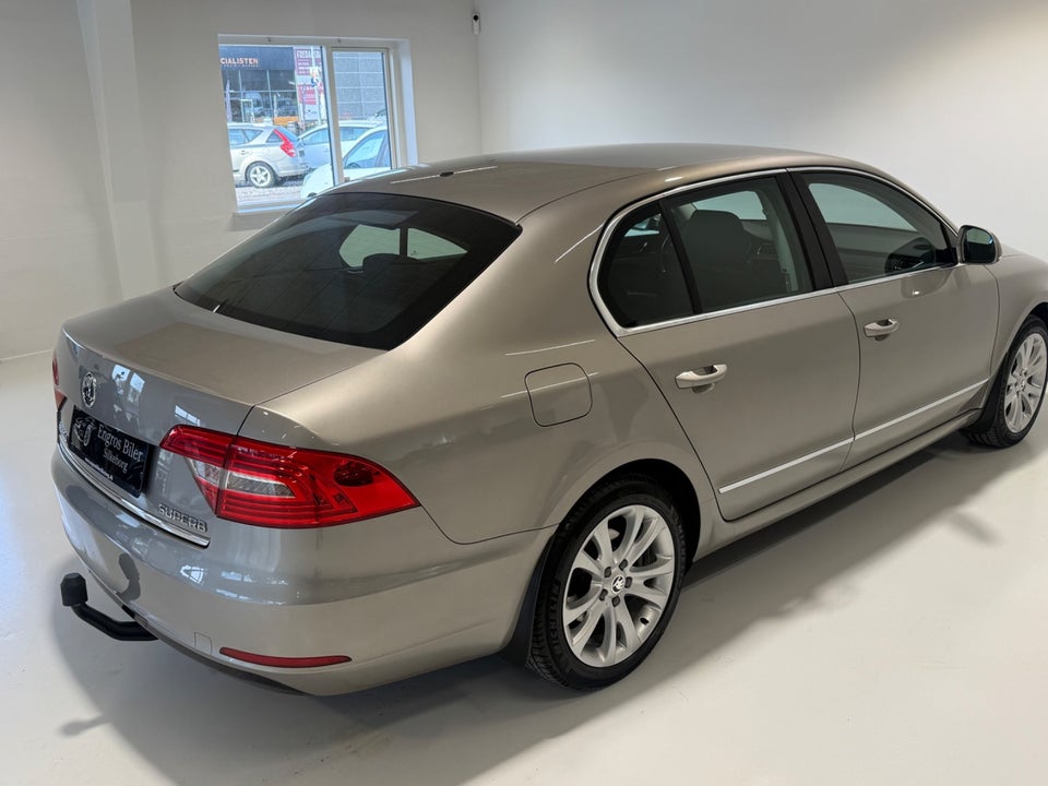 Skoda Superb 1,8 TSi 160 Elegance DSG 5d