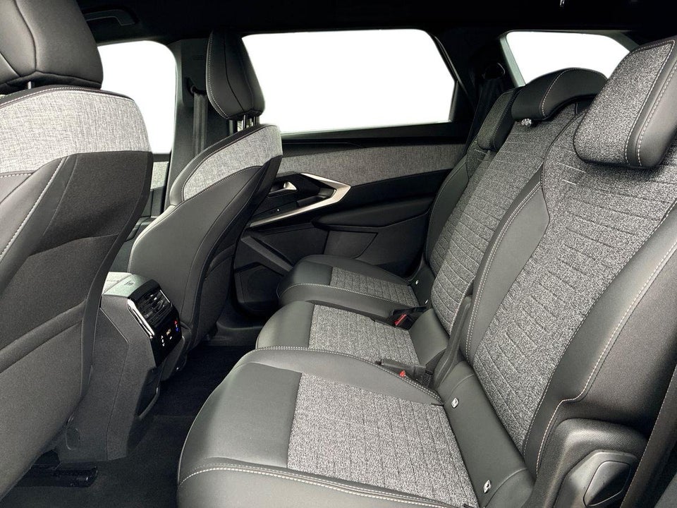 Peugeot e-5008 77 Allure 7prs 5d