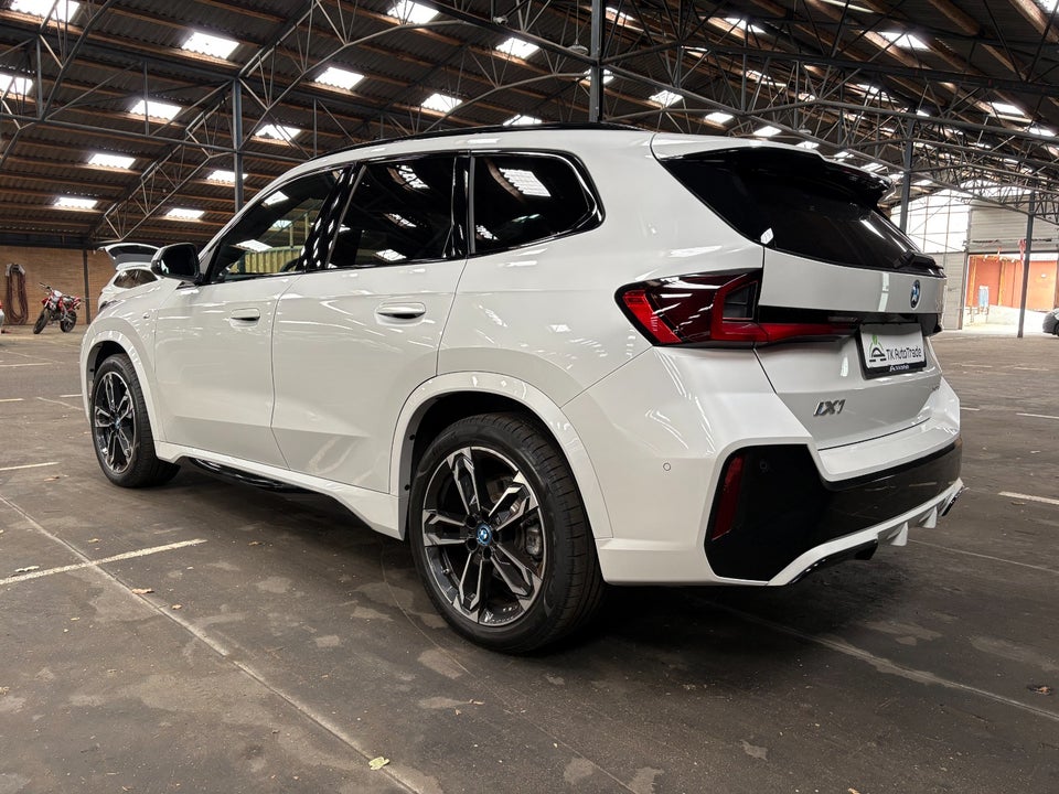 BMW iX1 xDrive30 M-Sport 5d