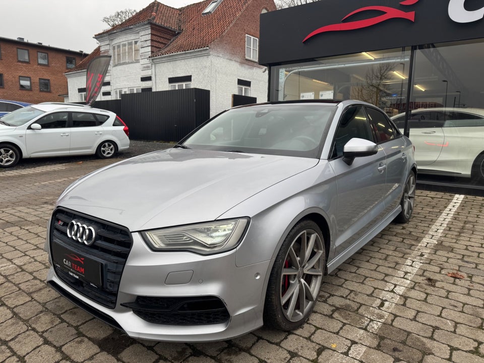 Audi S3 2,0 TFSi quattro 4d