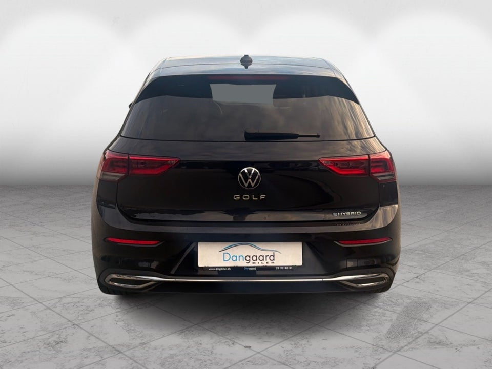 VW Golf VIII 1,4 eHybrid DSG 5d