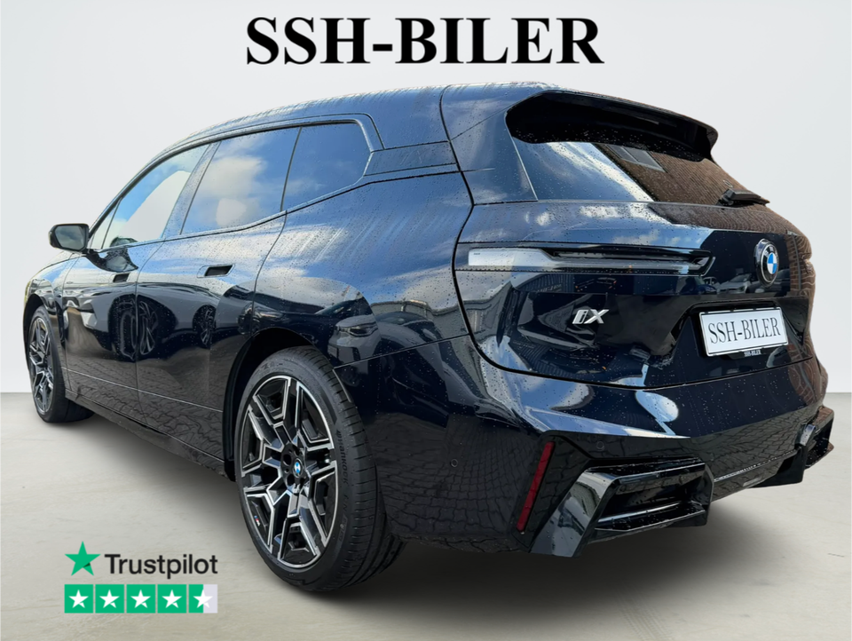 BMW iX xDrive45 Fully Charged M-Sport Pro 5d
