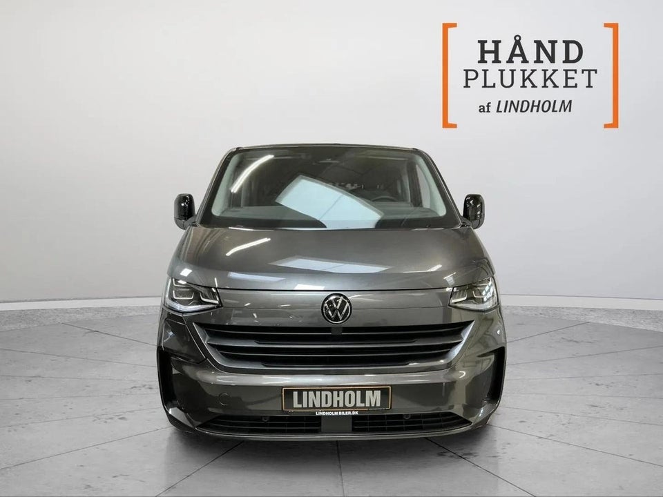 VW e-Caravelle 64 Life SWB