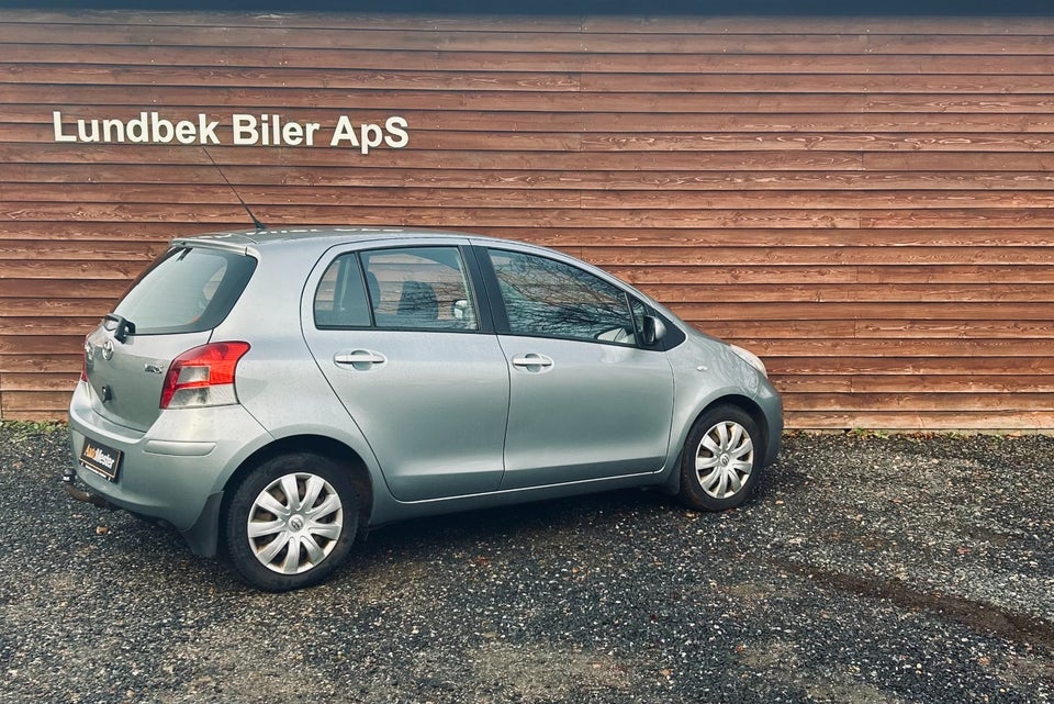 Toyota Yaris 1,4 D-4D T2 5d