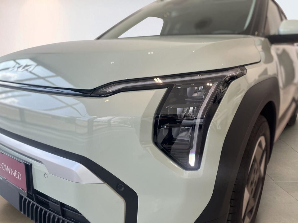 Kia EV3 58 Standard Range Access 5d