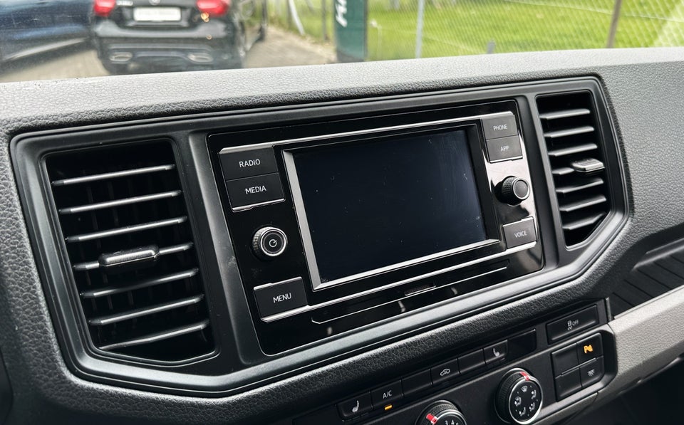 VW Crafter 35 2,0 TDi 177 Kassevogn L4H3