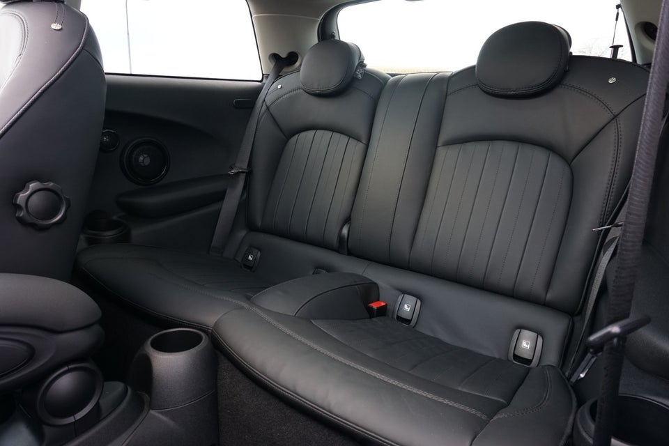 MINI Cooper SE Edition Premium Plus 3d