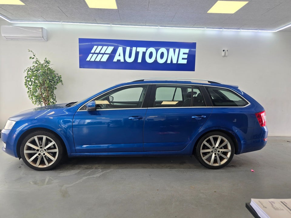 Skoda Octavia 1,8 TSi 180 Elegance Combi 5d
