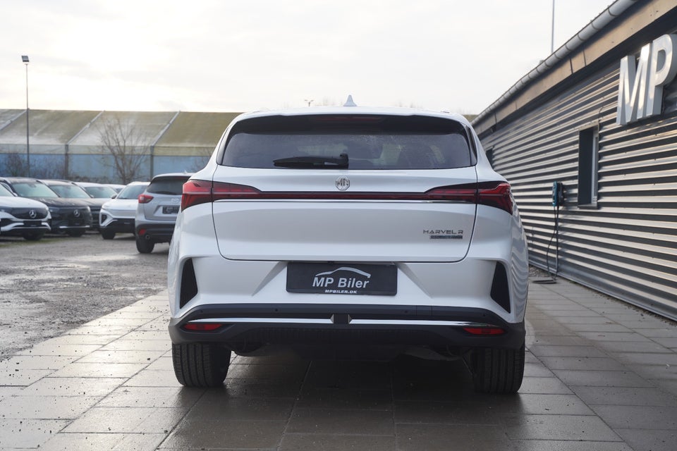 MG Marvel R Luxury 5d