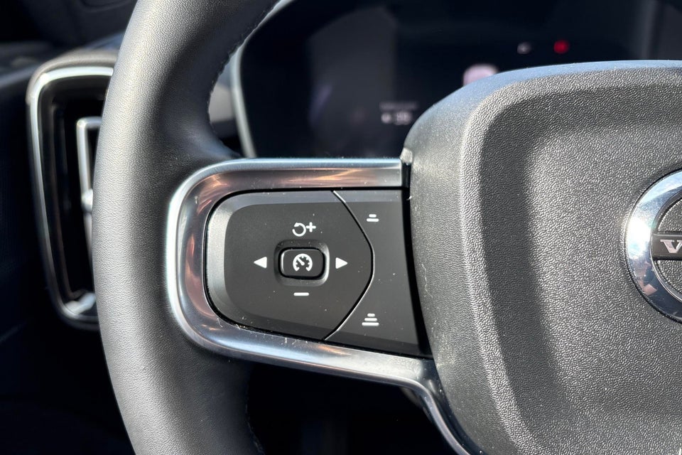 Volvo XC40 P6 ReCharge Core 5d