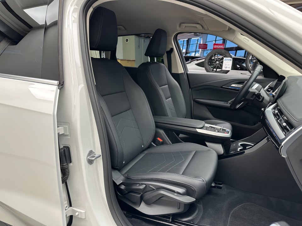 BMW iX1 eDrive20 X-Line 5d