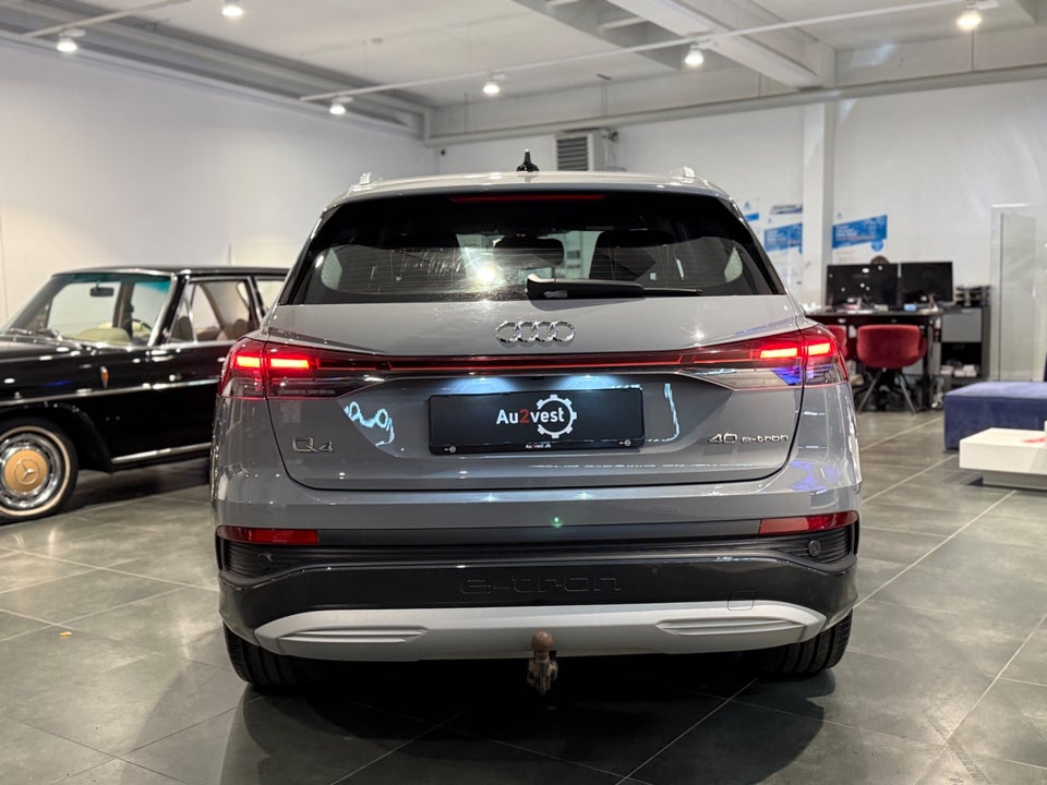Audi Q4 e-tron 40  5d
