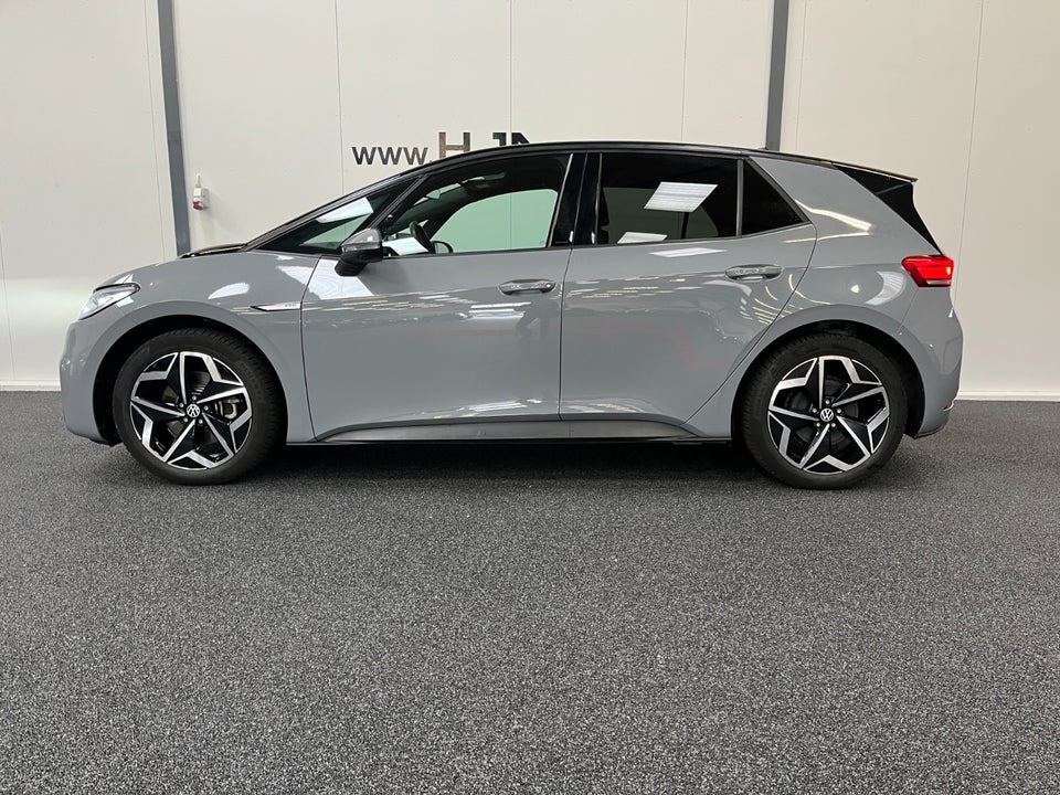 VW ID.3 58 Family 5d