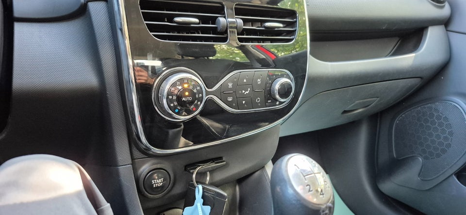Renault Clio IV 0,9 TCe 90 Dynamique Sport Tourer 5d