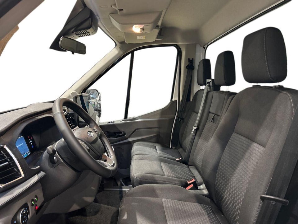 Ford E-Transit 350 L3 Chassis 89 Trend H1 RWD