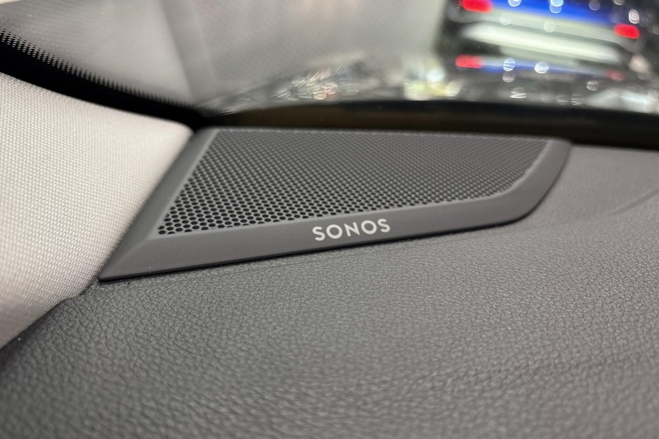 Audi Q3 45 TFSi e Attitude plus S-tr. 5d