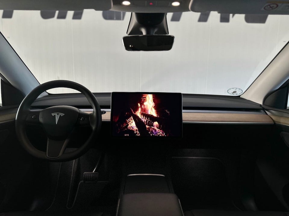 Tesla Model Y Long Range AWD 5d