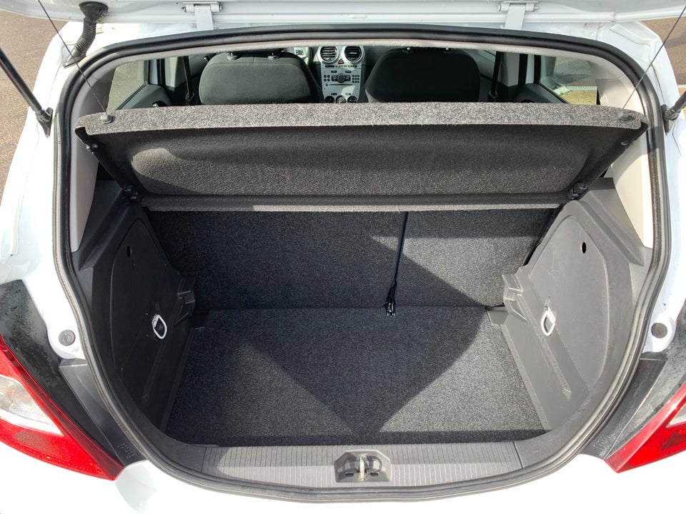 Opel Corsa 1,2 16V Cool 5d