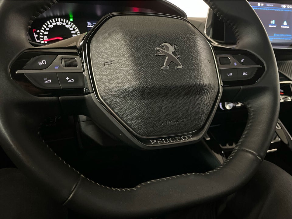 Peugeot 208 1,2 PureTech 100 Allure 5d