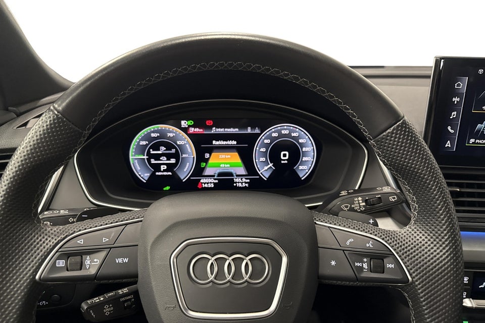 Audi Q5 55 TFSi e S-line quattro S-tr. 5d