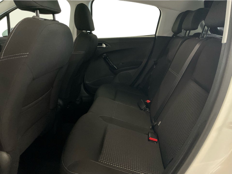 Peugeot 208 1,5 BlueHDi 100 Envy 5d