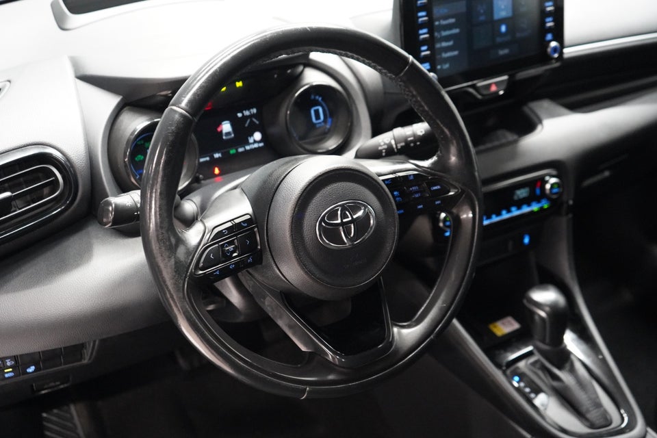 Toyota Yaris 1,5 Hybrid H3 Style e-CVT 5d
