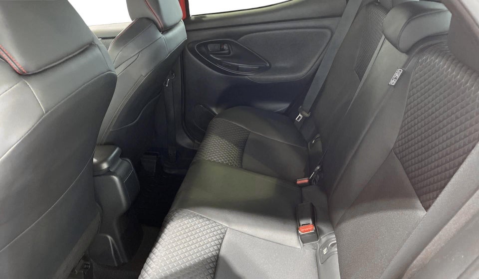 Toyota Yaris 1,5 Hybrid H3 Premier Edition e-CVT 5d