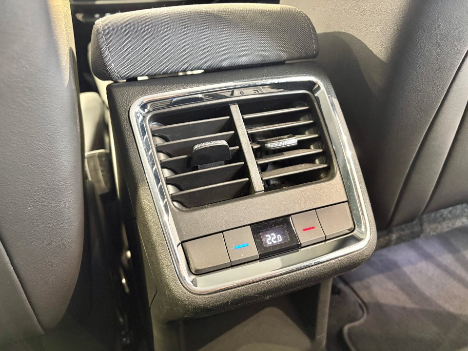 Skoda Enyaq 80 iV Loft 5d