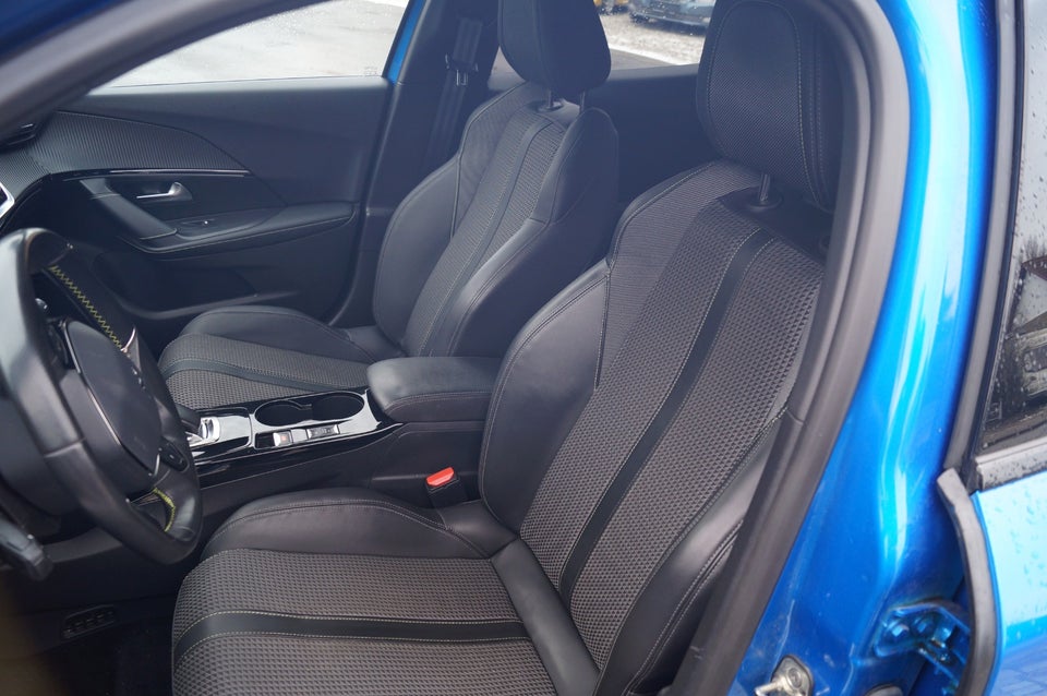 Peugeot e-2008 50 GT Line 5d