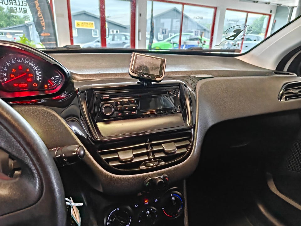 Peugeot 208 1,0 VTi Access Air 3d