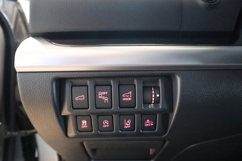 Subaru Outback 2,5 Summit CVT 5d
