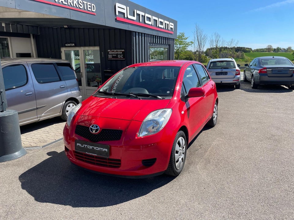 Toyota Yaris 1,3 Luna 5d