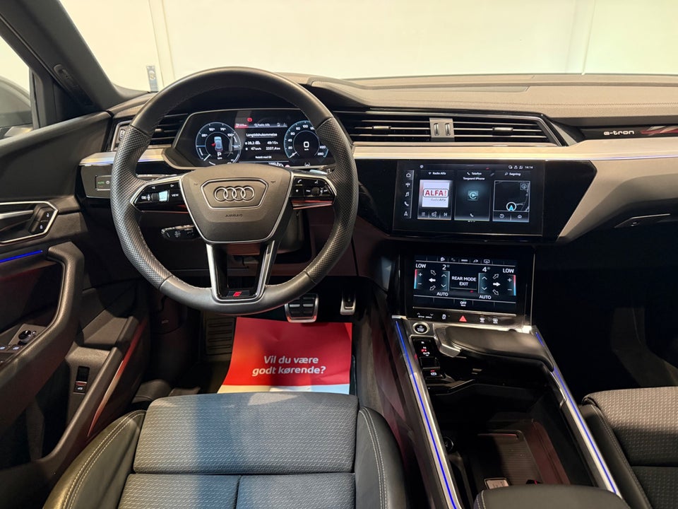 Audi Q8 e-tron 55 Advanced S-line quattro 5d