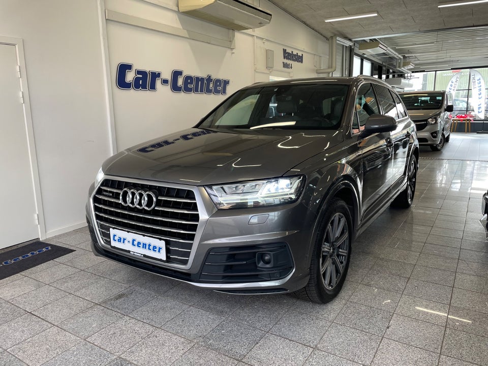 Audi Q7 3,0 TDi 272 S-line quattro Tiptr. 7prs 5d