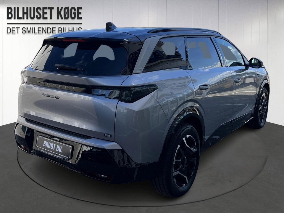 Peugeot e-5008 77 GT 7prs 5d