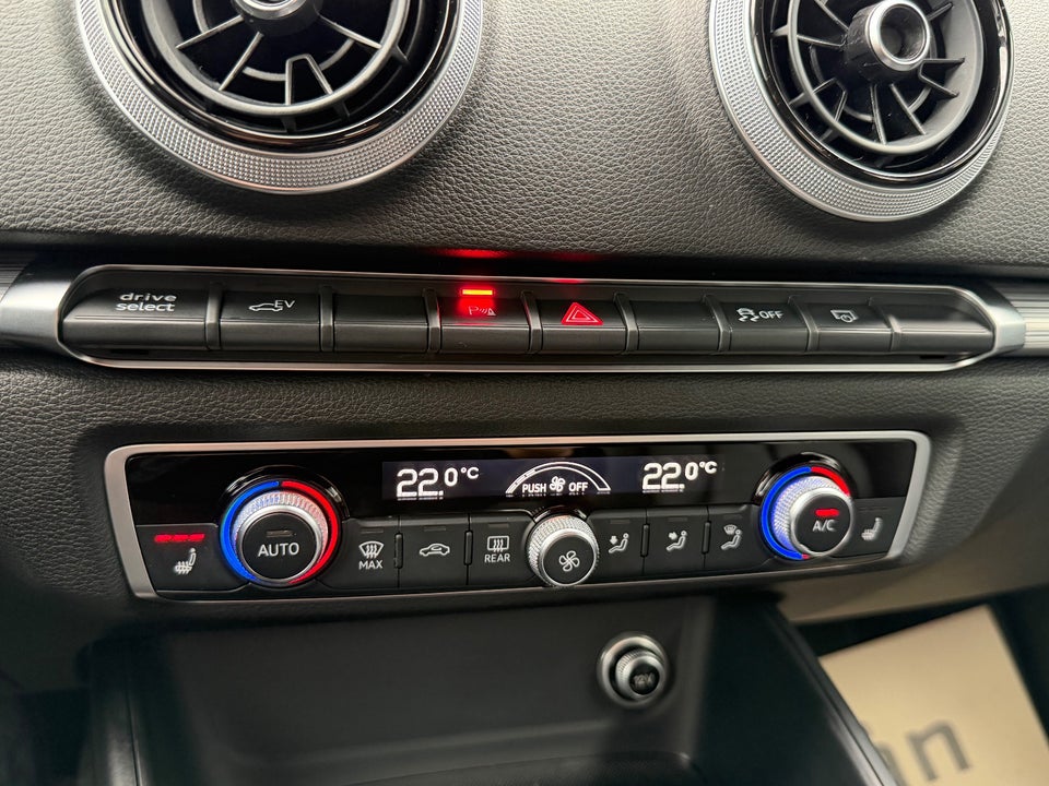 Audi A3 1,4 e-tron Sport Sportback S-tr. 5d