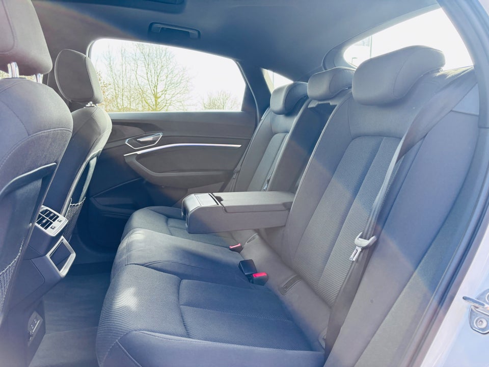 Audi e-tron 55 Prestige Sportback quattro 5d