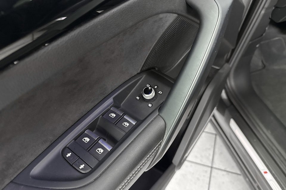 Audi Q5 55 TFSi e Sport Prestige Tour quattro S-tr. 5d