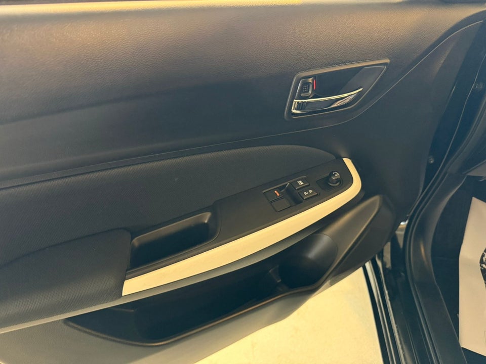 Suzuki Swift 1,2 Dualjet Action 5d