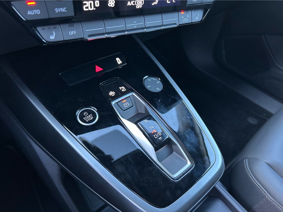 Audi Q4 e-tron 40 S-line 5d