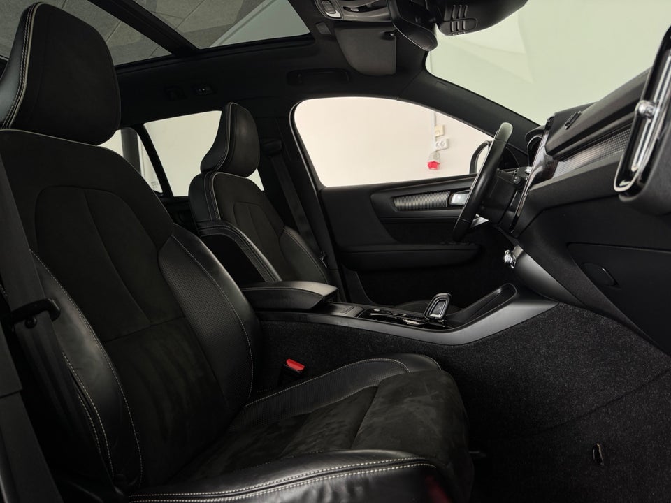 Volvo XC40 2,0 D4 190 R-Design aut. AWD 5d