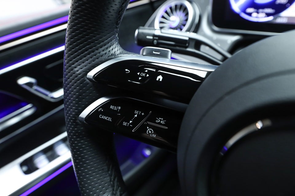 Mercedes EQE350 AMG Line 4d