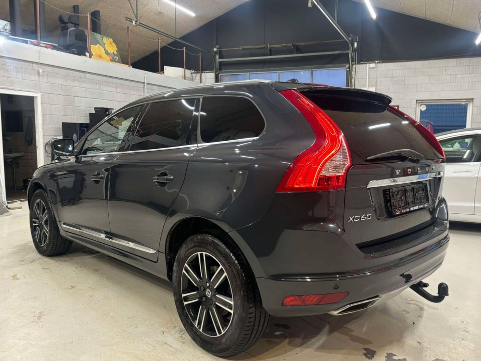 Volvo XC60 2,0 D4 190 Summum aut. 5d