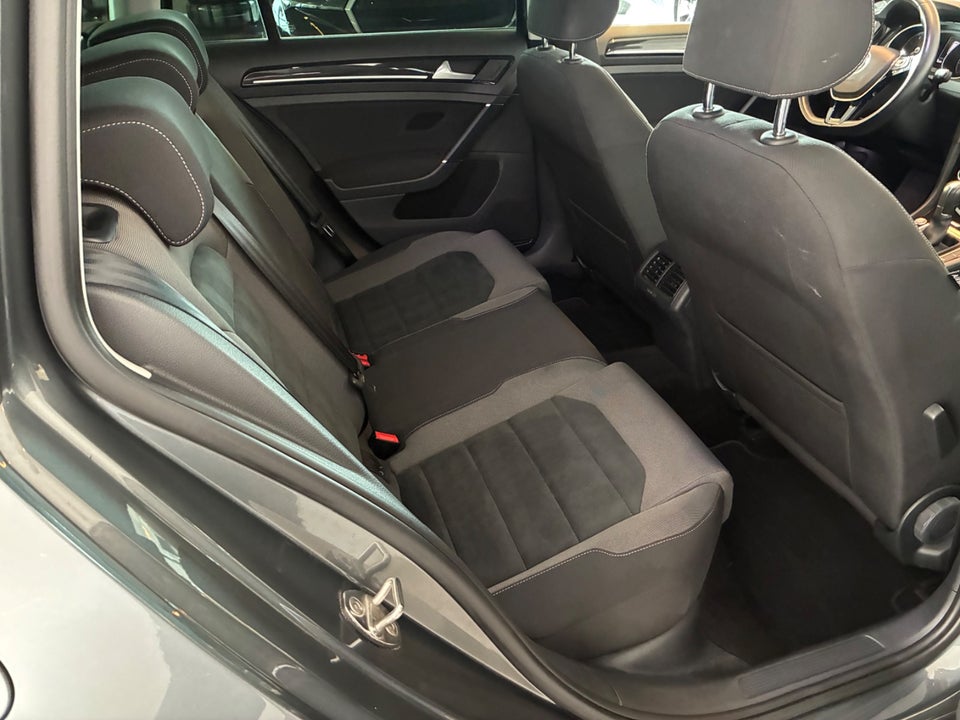 VW Golf VII 1,5 TSi 150 Highline Variant DSG 5d