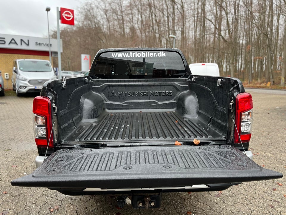 Mitsubishi L200 2,2 DI-D Instyle Db.Kab aut. 4d