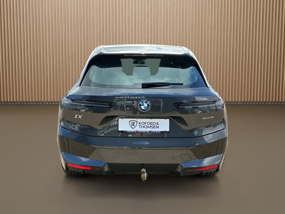 BMW iX xDrive40 5d