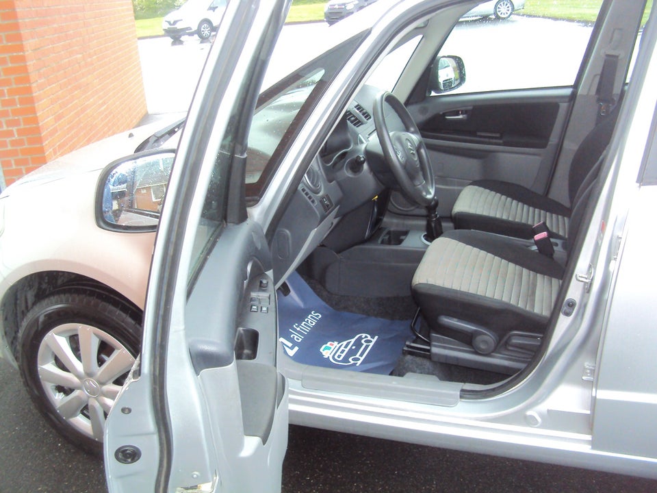 Suzuki SX4 1,6 CombiBack S+ 5d